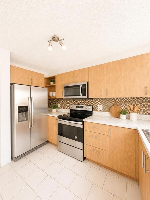 202-ALTURAS DE PIEDRAS BLANCA Unit D, Guaynabo, PR, 00969 | Card Image