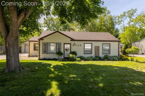 9049 Marlowe Ave, Plymouth, MI, 48170-4035 | Card Image
