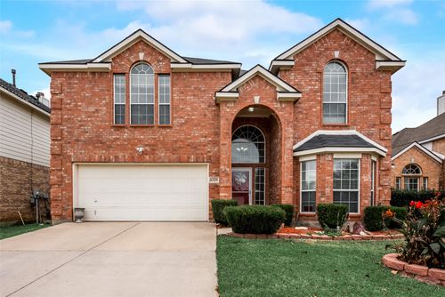 6329 Redeagle Creek Drive, Fort Worth, TX, 76179 | Card Image