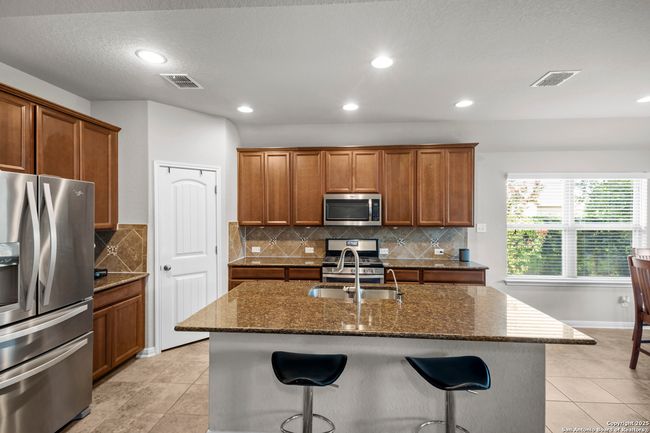 12017 Vignette, House other with 4 bedrooms, 3 bathrooms and null parking in Schertz TX | Image 22