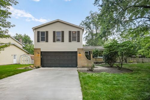 6S049 Greenwood Ct, Naperville, IL, 60540-3638 | Card Image