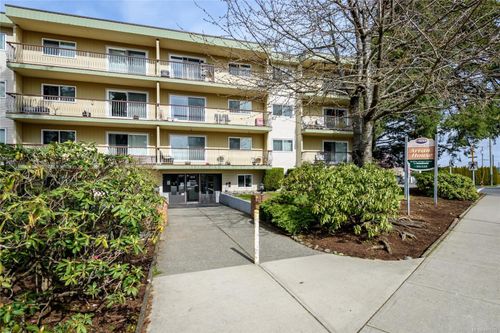 212-1015 Cumberland Rd, Courtenay, BC, V9N2E7 | Card Image