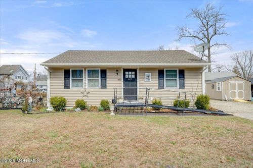 601 E Arverne Ave, Ocean Gate, NJ, 08740-1139 | Card Image