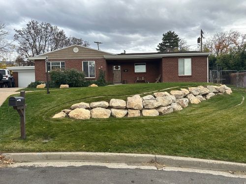 590 Woodland Cir, Bountiful, UT, 84010-3930 | Card Image