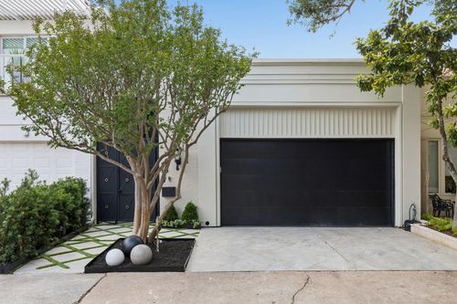 15-10 S Briar Hollow Ln, Houston, TX, 77027-2892 | Card Image