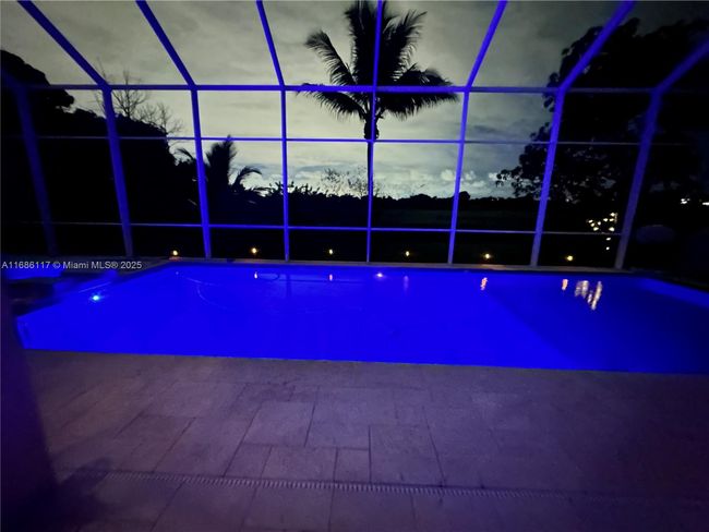 15500 Sw 34 Th Ct, House other with 5 bedrooms, 4 bathrooms and null parking in Davie FL | Image 5