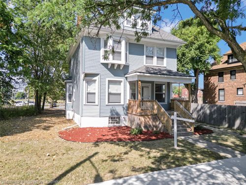 65 Melbourne St, Detroit, MI, 48202-2507 | Card Image