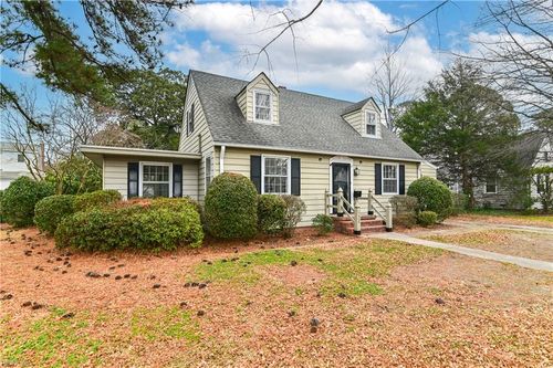 1520 Mclean Ave, Norfolk, VA, 23508-1328 | Card Image