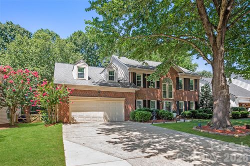 8906 Glade Ct, Huntersville, NC, 28078-5137 | Card Image