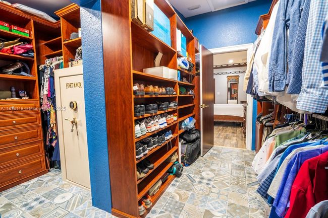 5954 74 Th Ter, House other with 5 bedrooms, 5 bathrooms and null parking in Parkland FL | Image 23
