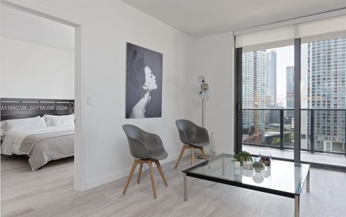 apt-1805-45 Sw 9th St, Miami, FL, 33130-3897 | Card Image