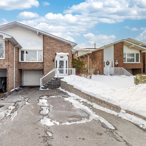 2386 Culver Way, Mississauga, ON, L5B2P9 | Card Image