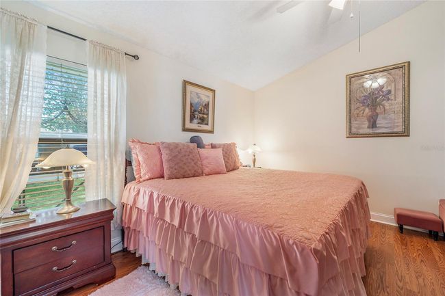 98 Lakepointe Cir, Townhouse with 3 bedrooms, 2 bathrooms and null parking in KISSIMMEE FL | Image 13
