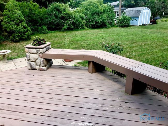 22915 W Walnut Ln, House other with 3 bedrooms, 2 bathrooms and 1 parking in Genoa OH | Image 39