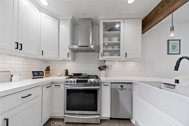 4218 E 3 Rd St, House other with 2 bedrooms, 1 bathrooms and 1 parking in Long Beach CA | Image 11