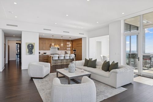 unit-31b-1111 W River Pkwy, Minneapolis, MN, 55415-7537 | Card Image