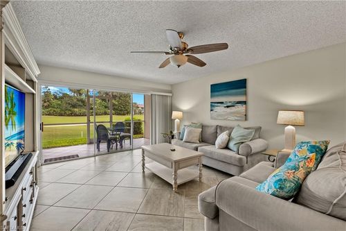 g104-7025 Dennis Cir, NAPLES, FL, 34104-8772 | Card Image