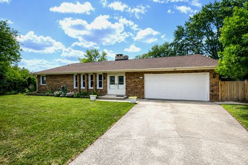 1701 Lynwood St, Crest Hill, IL, 60403-1931 | Card Image