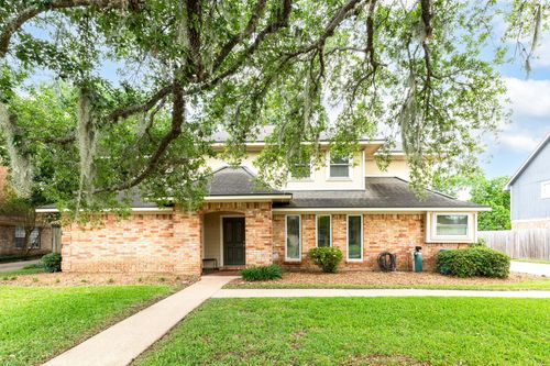 333 Banyan St, Lake Jackson, TX, 77566-4407 | Card Image