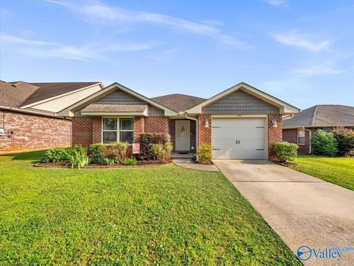 143 Fields Pond Dr, Madison, AL, 35756-8292 | Card Image