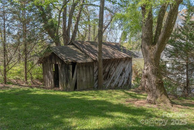 43 Laurel Pines Church Rd, House other with 2 bedrooms, 2 bathrooms and null parking in Fairview NC | Image 16