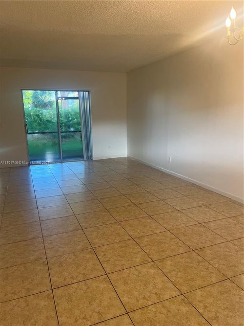 101-725 Nw 103rd Ter, Pembroke Pines, FL, 33026-5979 | Card Image