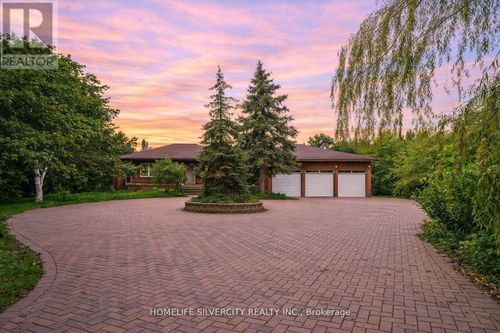 4395 Castlemore Rd, Brampton, ON, L6P0W9 | Card Image