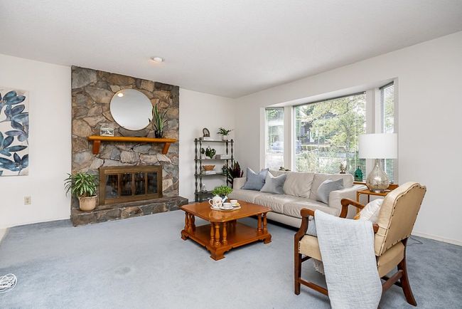 9328 213 Street, House other with 3 bedrooms, 2 bathrooms and 3 parking in Langley BC | Image 4