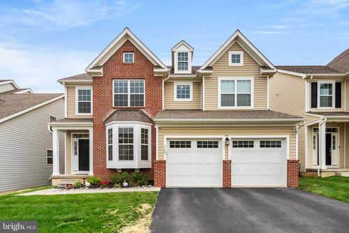 713 Houston St, DOWNINGTOWN, PA, 19335-3182 | Card Image