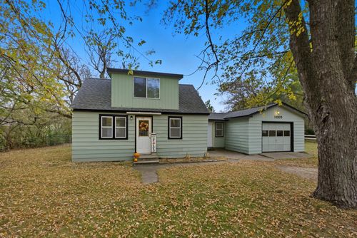 1003 12th St N, Princeton, MN, 55371-1159 | Card Image