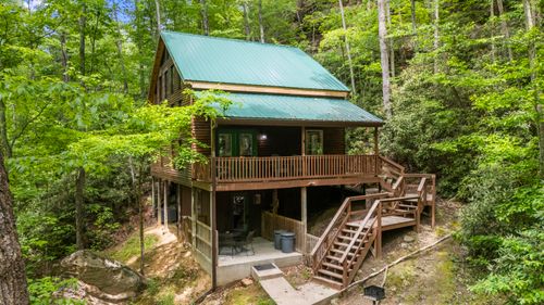 77 Lloyd Lane, Stanton, KY, 40380 | Card Image