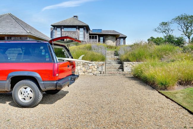 2 Squibnocket Rd, House other with 6 bedrooms, 6 bathrooms and 6 parking in Chilmark MA | Image 9