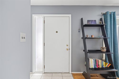 1451 Kenilworth Pl, Clawson, MI, 48017-2910 | Card Image