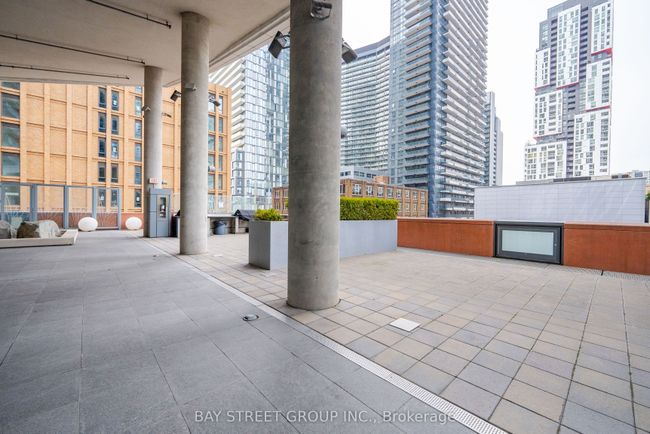 3212 - 21 Widmer St, Condo with 2 bedrooms, 1 bathrooms and null parking in Toronto ON | Image 39