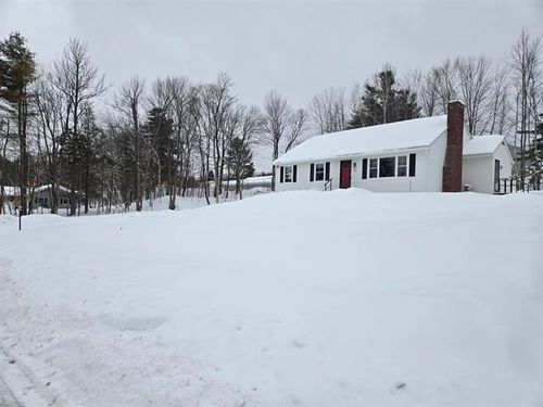 32 Homan Ln, New London, NH, 03257-5827 | Card Image