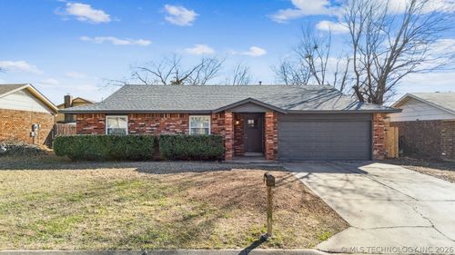 582 E 133rd Place, Glenpool, OK, 74033 | Card Image