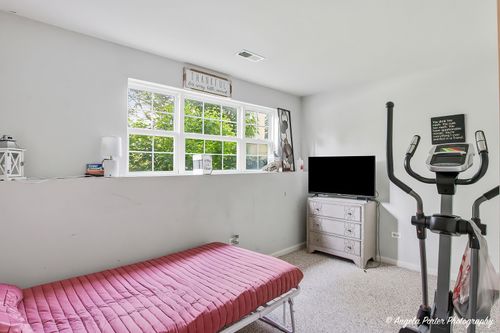 34384 Aster Ct, Round Lake Beach, IL, 60073-5221 | Card Image