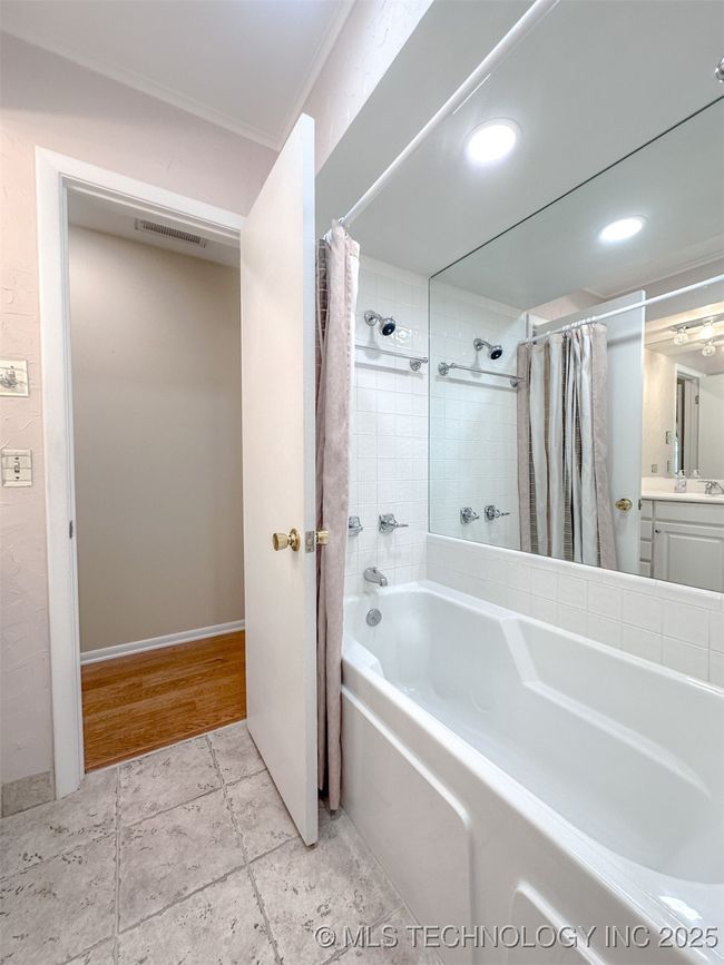 5807 S New Haven Ave, House other with 3 bedrooms, 3 bathrooms and null parking in Tulsa OK | Image 24
