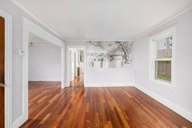 25 Tecumseh St, House other with 3 bedrooms, 2 bathrooms and null parking in Providence RI | Image 5