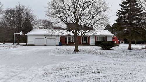 16351 S Oakley Rd, Chesaning, MI, 48616 | Card Image