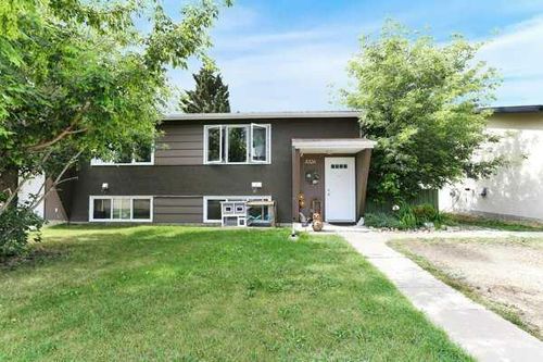 5324 53 Ave, Bashaw, AB, T0B0H0 | Card Image