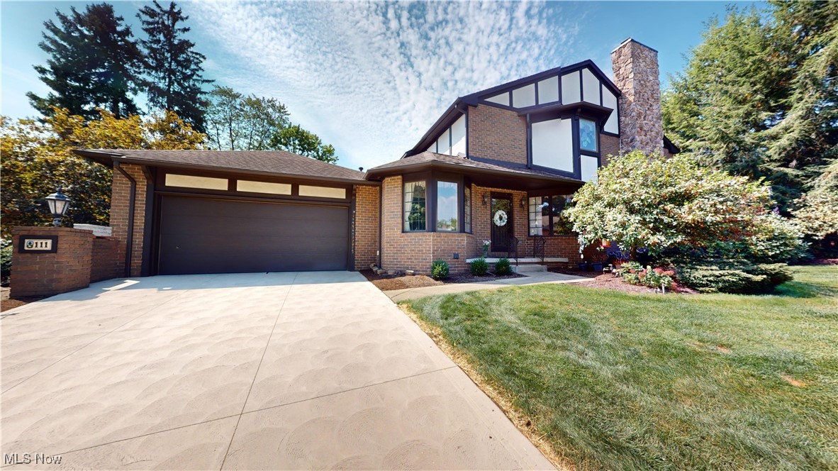 Circle Dr, Canton, OH 44709