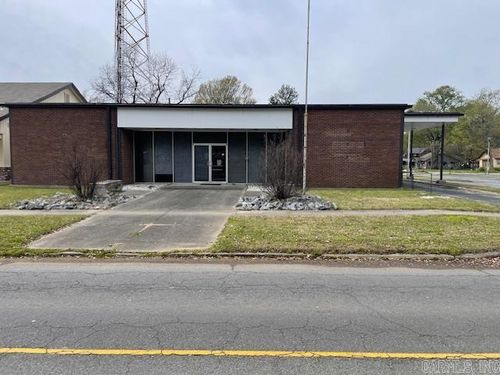 1204 S Main St, Stuttgart, AR, 72160-5308 | Card Image