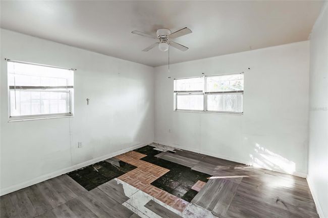 2005 E Crenshaw St, House other with 3 bedrooms, 1 bathrooms and null parking in TAMPA FL | Image 22