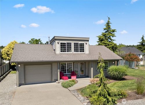 8085 Cowichan Rd, Blaine, WA, 98230-6326 | Card Image