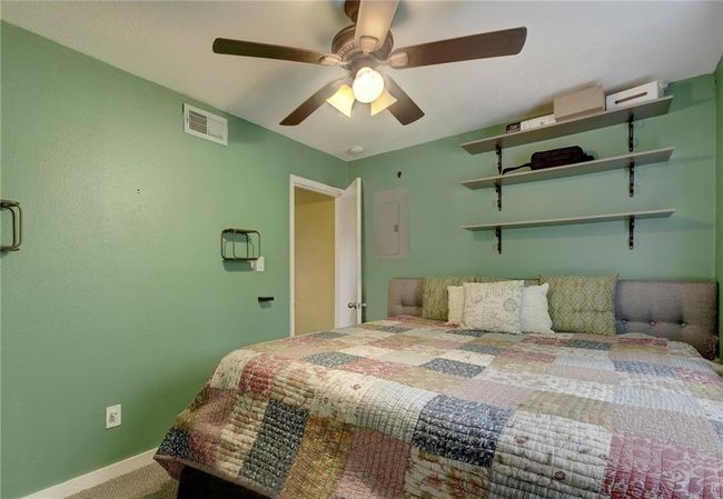 APT-20 - 2302 E Side Dr, Condo with 1 bedrooms, 1 bathrooms and null parking in Austin TX | Image 18
