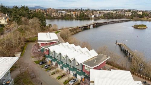 11-864 Central Spur Rd, Victoria, BC, V9A0C1 | Card Image