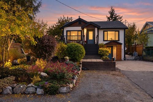 3023 Donald St, Saanich, BC, V9A1Y1 | Card Image