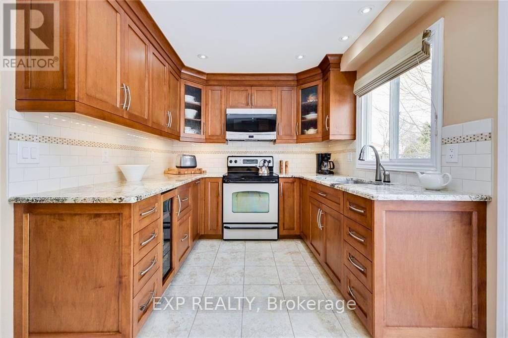 Residential in Barrie (Sunnidale) 5