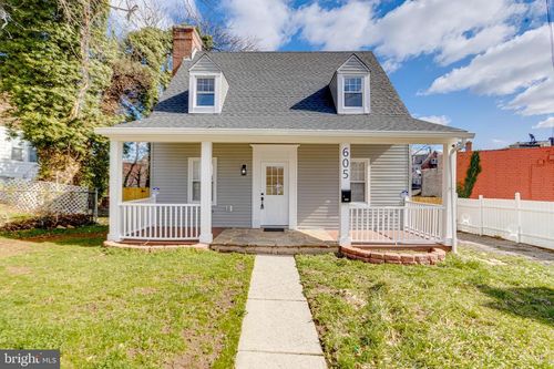 605 Walnut Ave, BALTIMORE, MD, 21229-1618 | Card Image